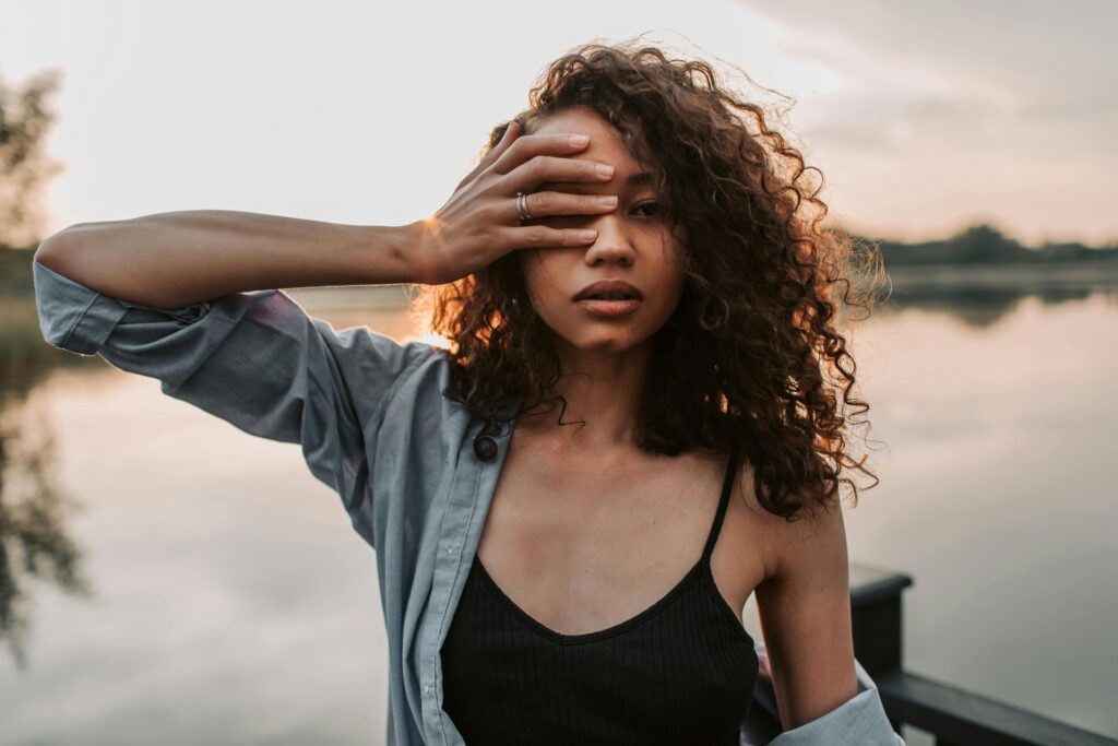Routine cheveux bouclés pas chère avec produits simples